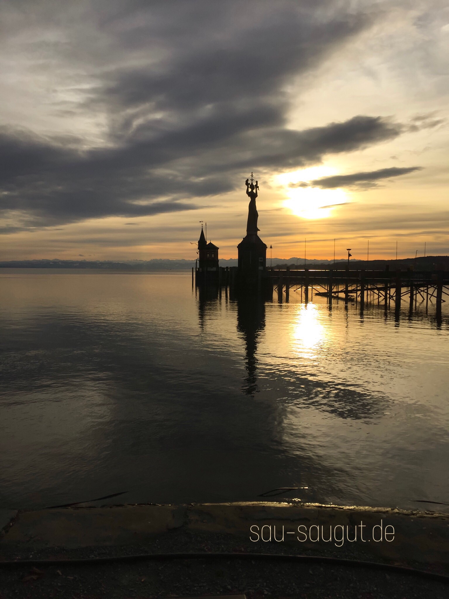 0DF1CB3D-CEEF-42F9-887B-462123178D78